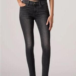 Levi's 710 Super Skinny Jeans